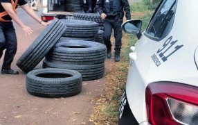 Misiones: Secuestraron más de 6.000.000 pesos en neumáticos de contrabando en el Municipio de Montecarlo