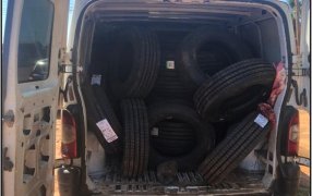 Misiones: Gendarmería Nacional secuestró veintisiete neumáticos de diferentes tamaños, medidas y marca todos de procedencia extranjera, fue en Puerto Iguazú