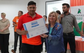 Más de 130 apostoleños finalizaron cursos brindados por la Universidad Popular de Misiones