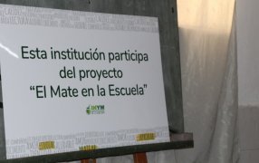 El Mate en la Escuela, junto a estudiantes de ERAGIA-UNNE, en la ciudad de Corrientes
