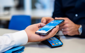 Mercado Pago lanzó una cuenta remunerada en dólares y se sumó a una tendencia que se expande entre bancos y fintech