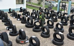 Personal de Gendarmería secuestró 134 neumáticos que fueron despachados como encomiendas