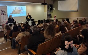 Inauguraron el ciclo Ruta Arte en la ciudad de Posadas con un conversatorio del reconocido creador Andrés Paredes