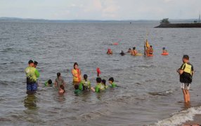Posadas: Capacitan a los alumnos de canotaje en rescate acuático
