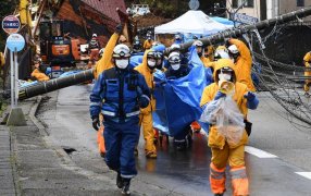 Japón: A cinco días del sismo, hallaron viva a una mujer de 90 años bajo los escombros