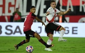 Liga Profesional de Fútbol: River Plate le ganó a Newell's Old Boys en el último minuto y es más puntero que nunca