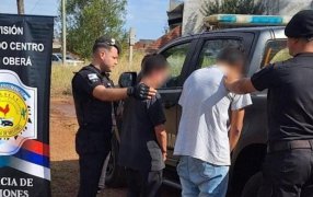 Dos detenidos en la ciudad de Oberá: Simularon vender chorizos para robarle a un abuelo de 82 años