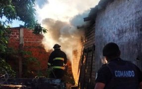 Arrestaron a un individuo de 22 años que habría provocado intencionalmente el incendio de una vivienda