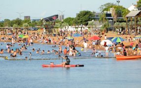 Posadas: Más de 40 mil personas disfrutaron del Balneario El Brete en el mes de Enero, donde el Gobierno Municipal implementó importantes mejoras