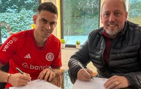 El delantero colombiano Rafael Santos Borré, quien ganó la Copa Libertadores 2018 con River Plate es jugador de Internacional de Brasil