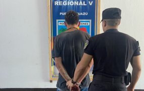 Puerto Iguazú: Un ladrón intentó escapar de la Policía de Misiones saltando muros y terminó tras las rejas, el detenido cuenta con numerosos antecedentes por delitos contra la propiedad