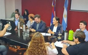Misiones: Acordaron un nuevo incremento salarial para los docentes, aumento del básico y la próxima reunión será en Enero de 2025 para evaluar nuevamente