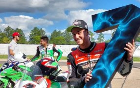 Superbike Argentino: Con la pole de Luciano Ribodino en la categoría “top” para el Rosamonte Racing Team Kawasaki, comenzó con el pie derecho y hoy largará desde la primera posición