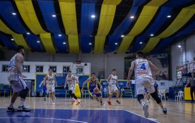 Liga Federal de Básquetbol: Gran triunfo del Club Mitre, el Auriazul de Posadas venció a Sarmiento de Formosa por 88 a 68 y mantiene la ilusión