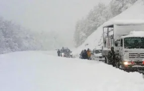 Frío polar, nieve y alerta amarilla: Un domingo muy complicado en una de las provincias del país