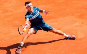 Tenis: Etcheverry se impuso a Báez y buscará su primer título ATP en Santiago de Chile