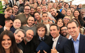 Milei visitó la sede de Mercado Libre: “El político no sabe cómo crear riqueza y cuando lo hace, solo consigue corrupción”