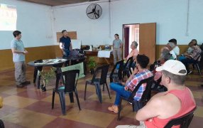 El Presidente del INYM Juan José Szychowski, mantuvo el viernes un encuentro con productores de la localidad correntina de San Carlos