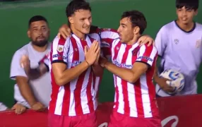 Barracas Central venció agónicamente a Estudiantes de la Plata y se acomoda dentro de la Zona A del Torneo Apertura