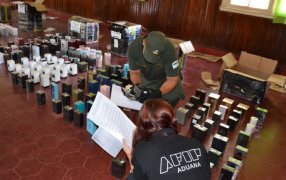 Gendarmería Nacional secuestró mercadería de origen extranjero valuada en más de 93 millones de pesos: Se trataban de cigarrillos, perfumes y elementos del rubro electrónica