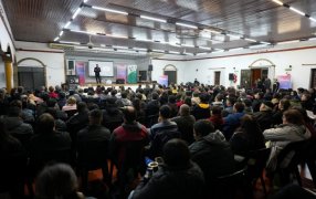 Apóstoles: En el marco del Programa Misiones Futura, se organizó una charla sobre "Inteligencia Artificial para emprendedores"