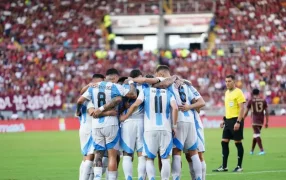 Eliminatorias Sudamericanas: Con la vuelta de Lionel Messi y varias bajas, Argentina igualó 1 a 1 en su visita a Venezuela