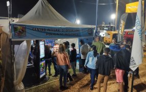 La Policía de Misiones expone sus tecnologías de seguridad en la edición 37º de la Fiesta Nacional de la Madera, que se realiza en la localidad de San Vicente