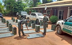 Camioneta robada con más de 15 mil paquetes de cigarrillos evadió control de Gendarmería Nacional, el rodado evitó un puesto ubicado en cercanías al Municipio misionero de Aristóbulo del Valle