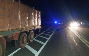 Un hombre de 36 años resultó lesionado en un siniestro vial sobre la Ruta Nacional N° 12 en la ciudad de Eldorado