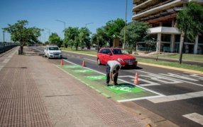Posadas: Demarcación de espacios para motocicletas y personas con discapacidad en la Costanera