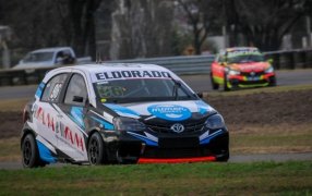 Turismo Pista: El piloto misionero Luciano Viana tuvo un gran día y fue cuarto en la final de la Clase 3