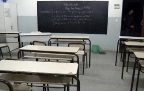 Por aumentos salariales: Gremios docentes realizan hoy una jornada nacional de lucha