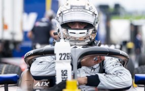 La cita arranca en Silverstone este viernes: Brad Benavides, dispuesto a puntuar en la novena ronda de F2