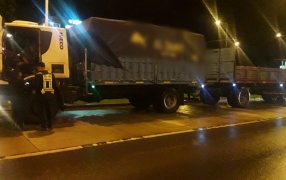 Misiones: La Policía Provincial retuvo dos camiones por evadir los puestos de control fiscal de Azara y Centinela