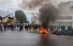 El Gobierno Nacional conformó un Comité de Crisis que, junto al Gobierno de la provincia de Misiones, comandará a doscientos gendarmes y demás fuerzas federales para superar la situación policial