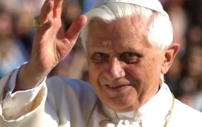 El último mensaje de Benedicto XVI para la Iglesia: ¡Manteneos firmes en la fe!