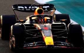 Fórmula 1: Cierre de temporada con otro dominio aplastante de Max Verstappen y Red Bull, en pista había sido segundo Sergio Pérez, pero fue penalizado con 5 segundos