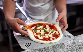 12 de Enero: Una jornada de homenaje a los Maestros de la Pizza y la Empanada
