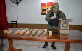 Misiones: Sobre la Ruta Nacional N° 105, altura del peaje Fachinal, Gendarmería Nacional secuestró más de siete millones de pesos, sin documentación que avale su legal tenencia