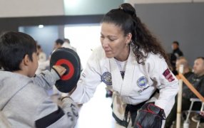 Más de 600 niños participaron en el Encuentro Comunitario de Taekwon-Do en el Polideportivo Municipal de Itaembé Miní de la ciudad de Posadas, promoviendo la unión y el respeto entre los jóvenes