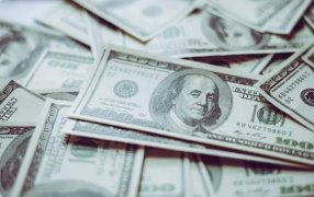 Al inicio de la jornada, el dólar blue vuelve a subir y alcanza un nuevo récord