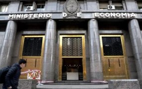 Acumulado de los cinco meses: Señalan que el déficit primario llegó al 0,7% del PBI en Mayo