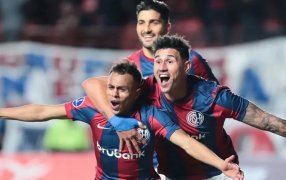 San Lorenzo de Almagro logró una remontada y goleada épica ante Estudiantes de Mérida para seguir en la Copa Sudamericana