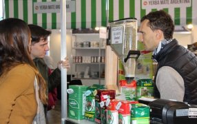 Balance positivo en la segunda jornada de yerba mate en la Feria Caminos y Sabores en predio de La Rural de Palermo