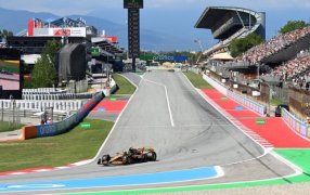 Fórmula 1: Este sábado, Lando Norris con el McLaren se quedó con la “pole” en España y relegó en el último segundo de la clasificación a Max Verstappen y su Red Bull; tercero se ubicó Lewis Hamilton con Mercedes