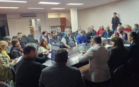 Mesa salarial docente: Hubo acuerdo unánime del Gobierno Provincial con los Gremios, el cargo testigo pasará a 450 mil pesos