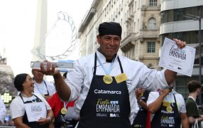 Se eligió la mejor empanada del país en el Obelisco, el ganador es de Catamarca