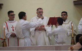 Nuevos nombramientos en la Diócesis de la ciudad misionera de Posadas: El Obispo, Monseñor Juan Rubén Martínez anuncia designaciones, en la ciudad de Apóstoles, Elías Ramón Da Luz asumirá como Vicario de la Parroquia San Pedro y San Pablo