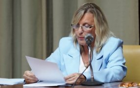Apóstoles: La Intendente María Eugenia Safrán abrió el período 2024 de sesiones ordinarias del Honorable Concejo Deliberante