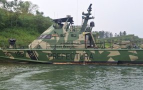 Prefectura Naval Argentina fue atacada desde la costa paraguaya, mientras realizaba un patrullaje fluvial por el Puerto Faubel, en la ciudad misionera de Eldorado